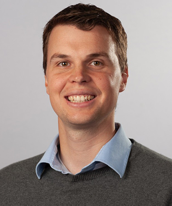 Peter Andrews
